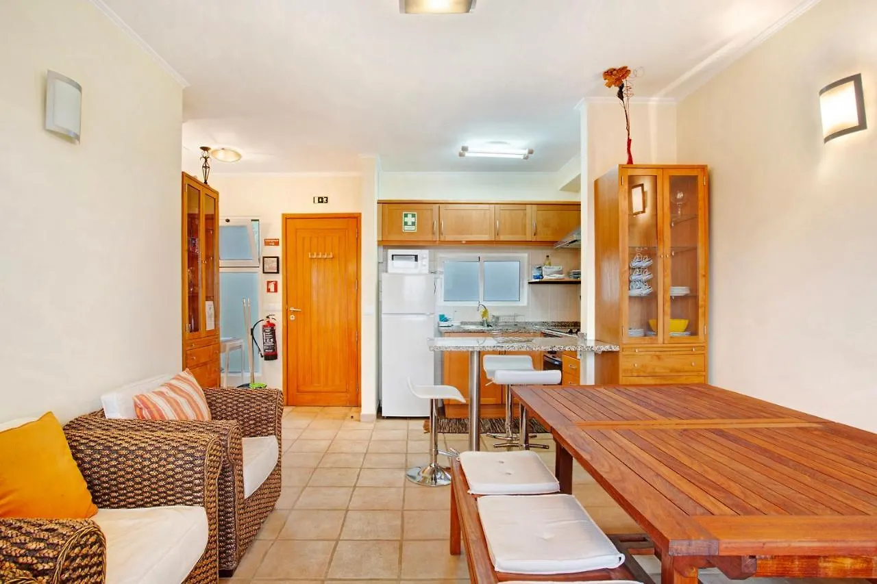 Energia Dourada - Porto Santo Villa 0*,  Portekiz